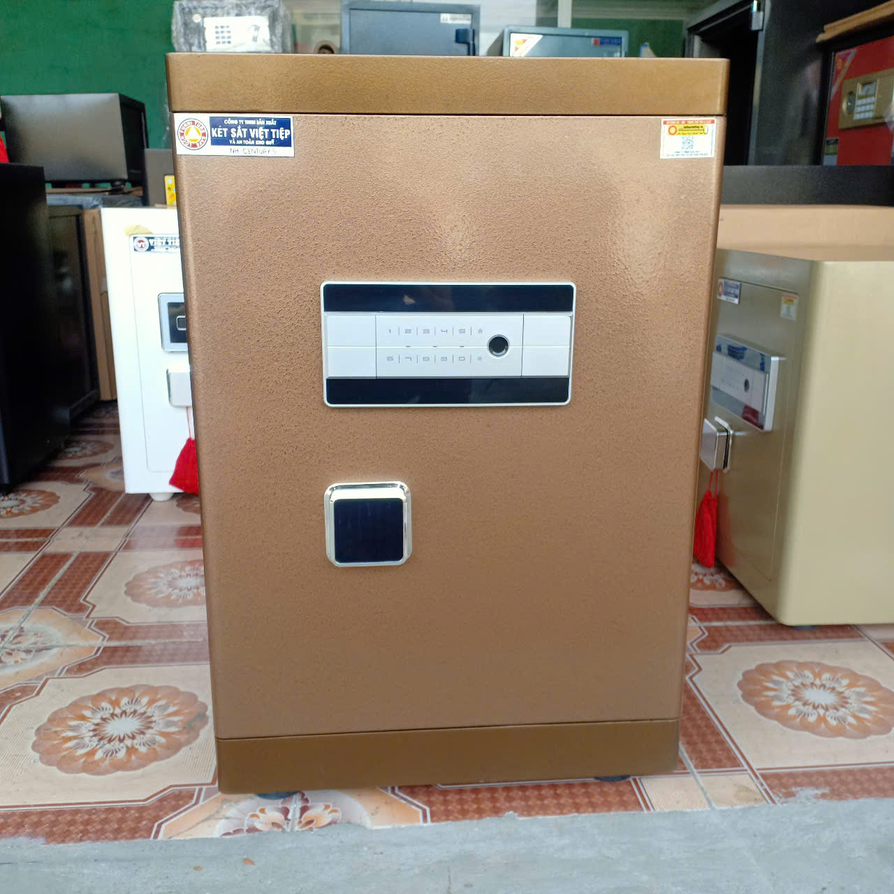 Két Sắt Vân Tay Điện Tử SPM680 – VTDT, Nâu Cafe, Việt Tiệp, Nặng 65kg, Két Sắt Bắc Ninh, Két Sắt Việt Tiệp Bắc Ninh.